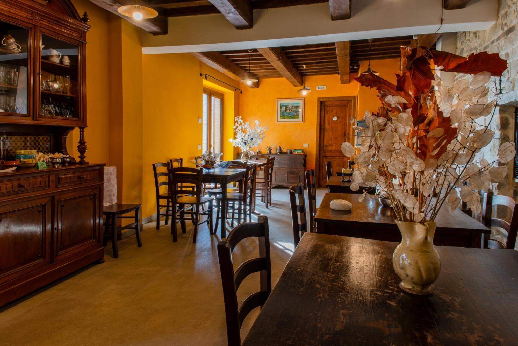 Locanda Della Rocca Sarnano Ngoại thất bức ảnh
