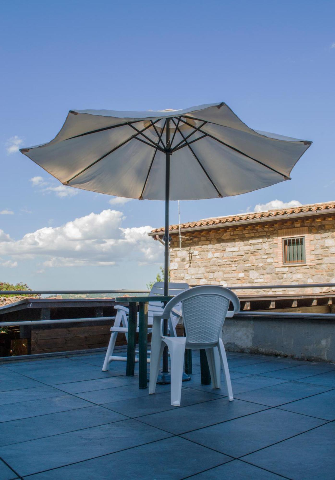Locanda Della Rocca Sarnano Ngoại thất bức ảnh